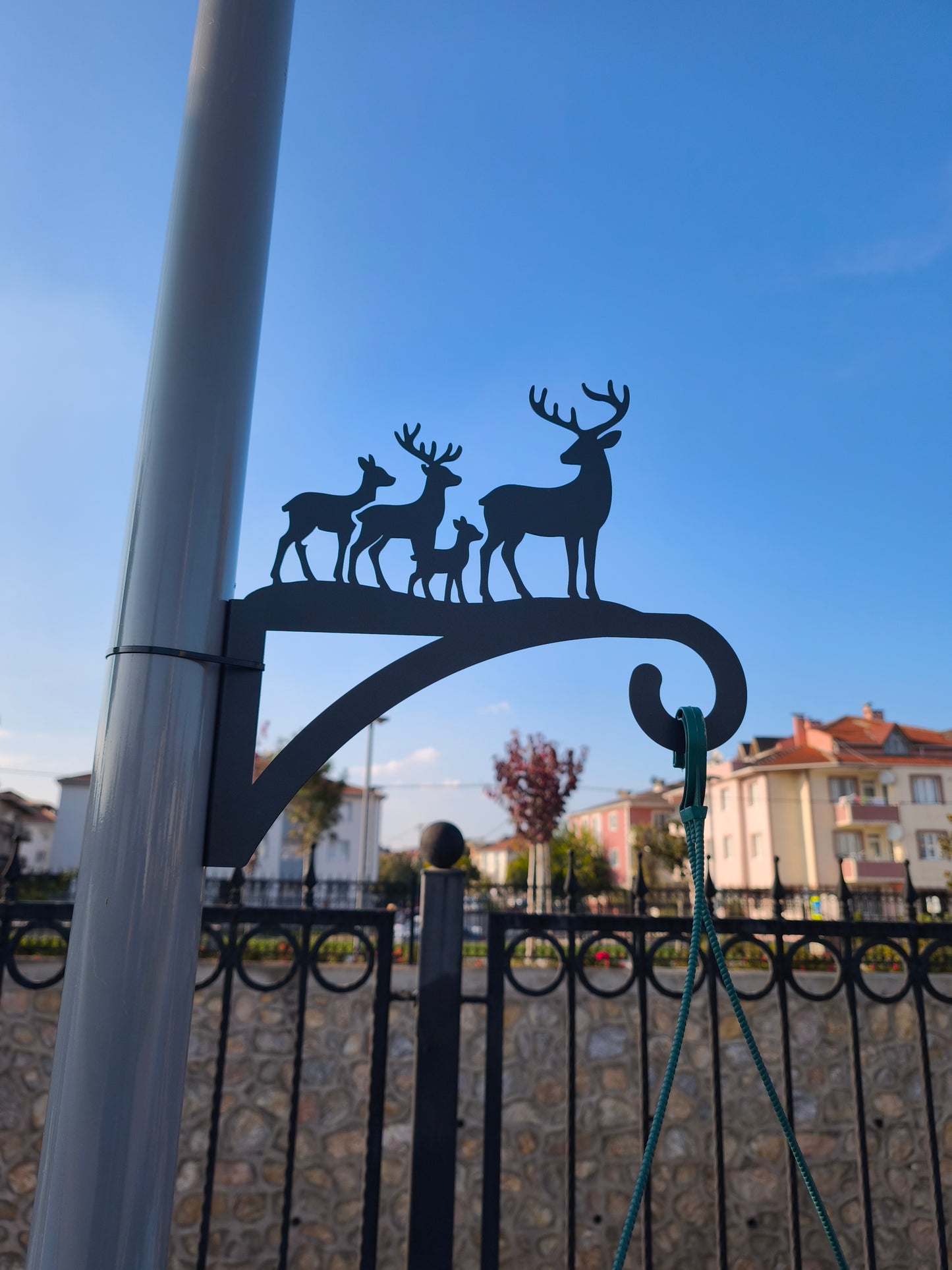 Geyikler Figürlü Çiçeklik Askı Metali