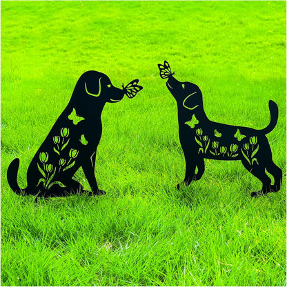 Metal Köpek Bahçe Dekoru – Çiçek ve Kelebek Motifli Dayanıklı Metal Bahçe Süsü