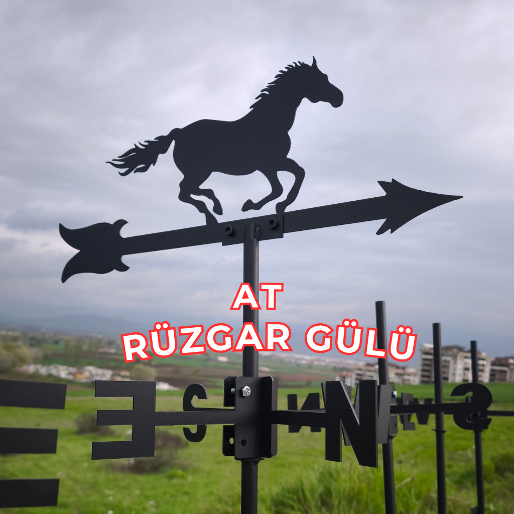 At Figürlü Rüzgar Gülü